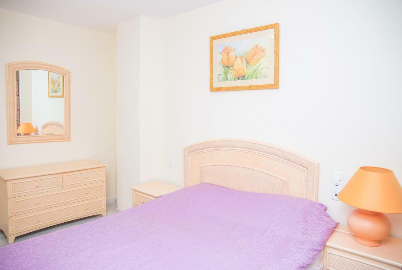 1Br Beachfront Complex - Mi Capricho Sitio de Calahonda Ngoại thất bức ảnh
