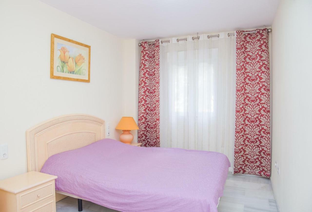 1Br Beachfront Complex - Mi Capricho Sitio de Calahonda Ngoại thất bức ảnh